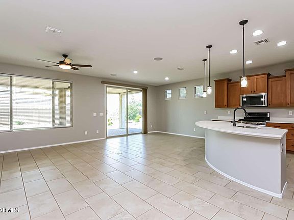 2nd image of 4234 N PRESIDIO Drive