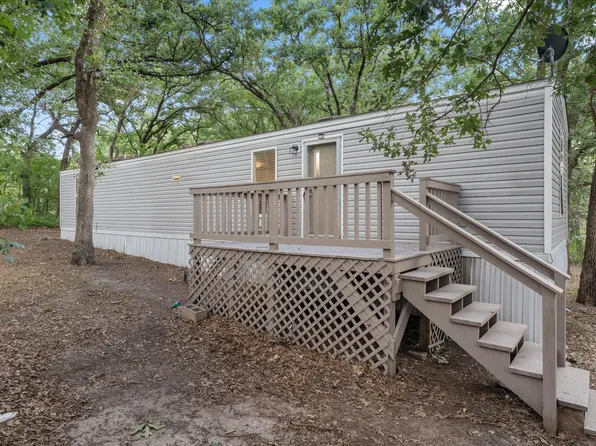 210 Ben Lacy Dr, Gun Barrel City, TX 75156