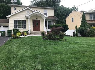 560 Darwin Blvd, Edison, NJ 08820