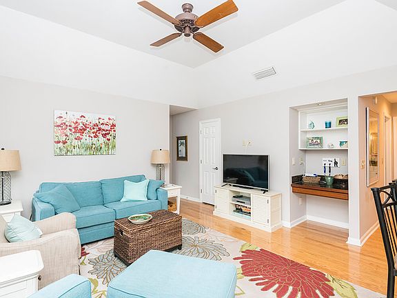 4th image of 4806 Green Dolphin Way