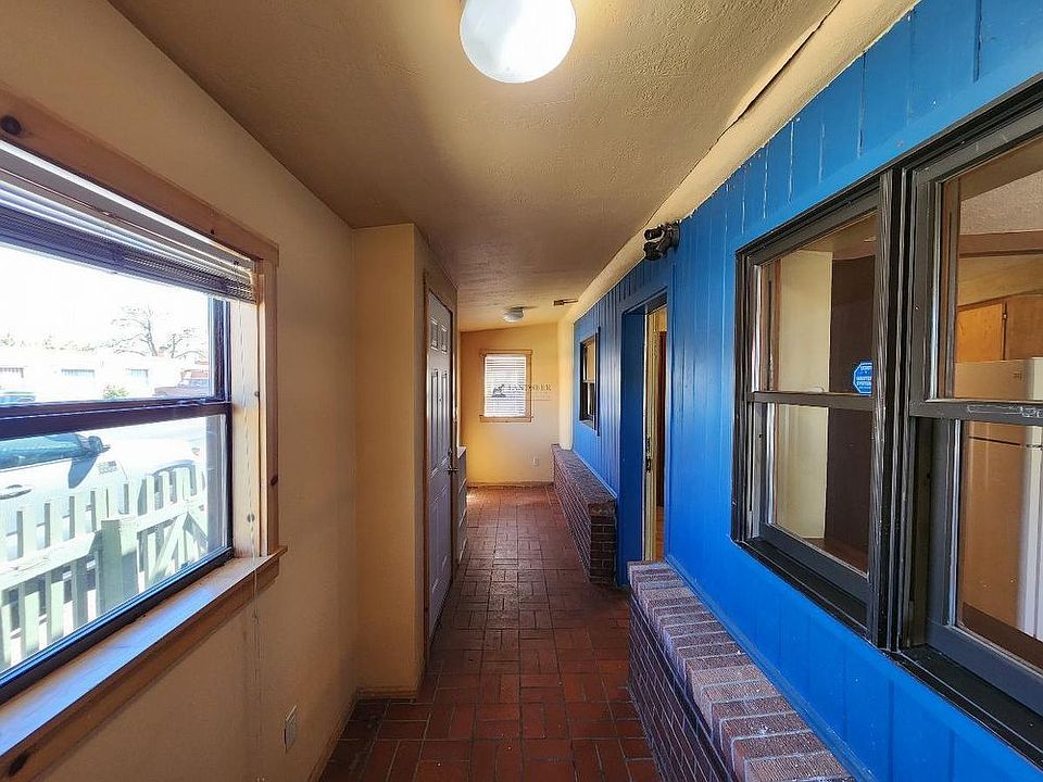 1st image of 928 Agua Fria St #0