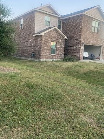 2nd image of 3008 Trinchera St
