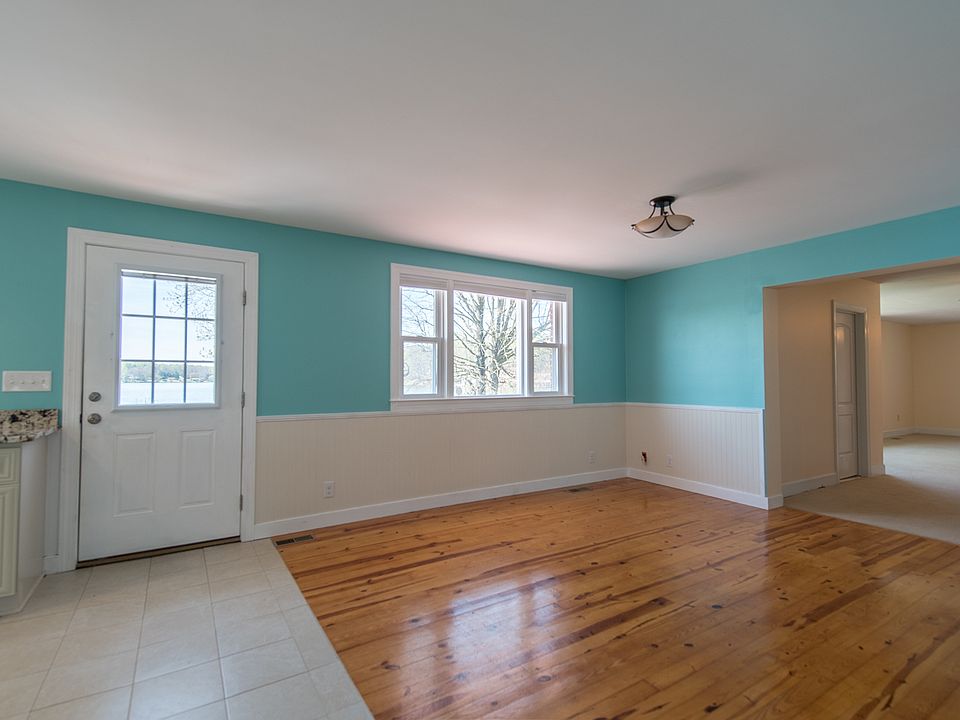 1st image of 347 N Lakeshore Dr