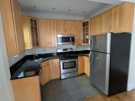 22 Eastburn St