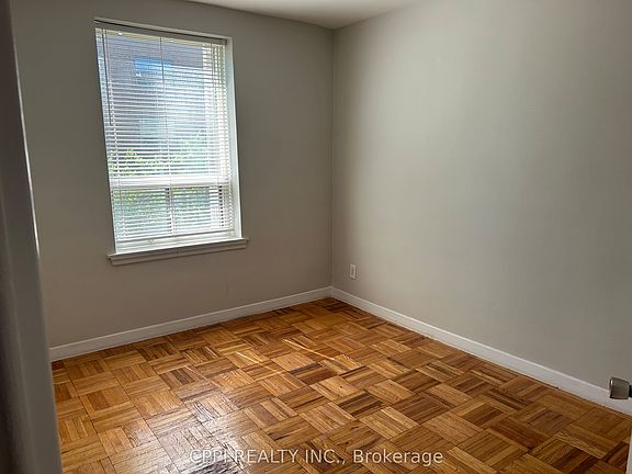 5th image of 6 Hill Heights Rd #104