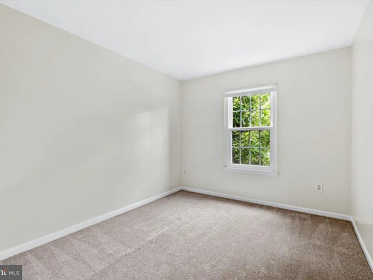 5227 Regal Ct — Photo 15