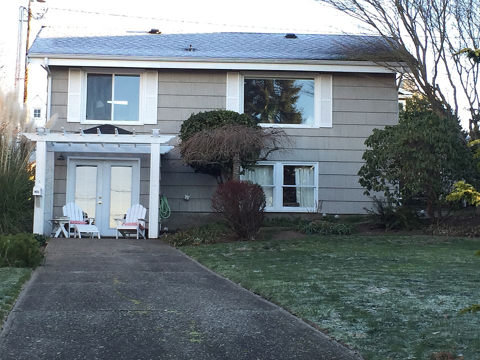 1st image of 406 8th Ave W