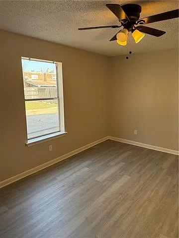 4841 Zenith St #4 — Photo 5