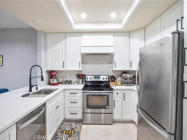 926 Lupine Hills Dr Unit 15, Vista, CA 92081