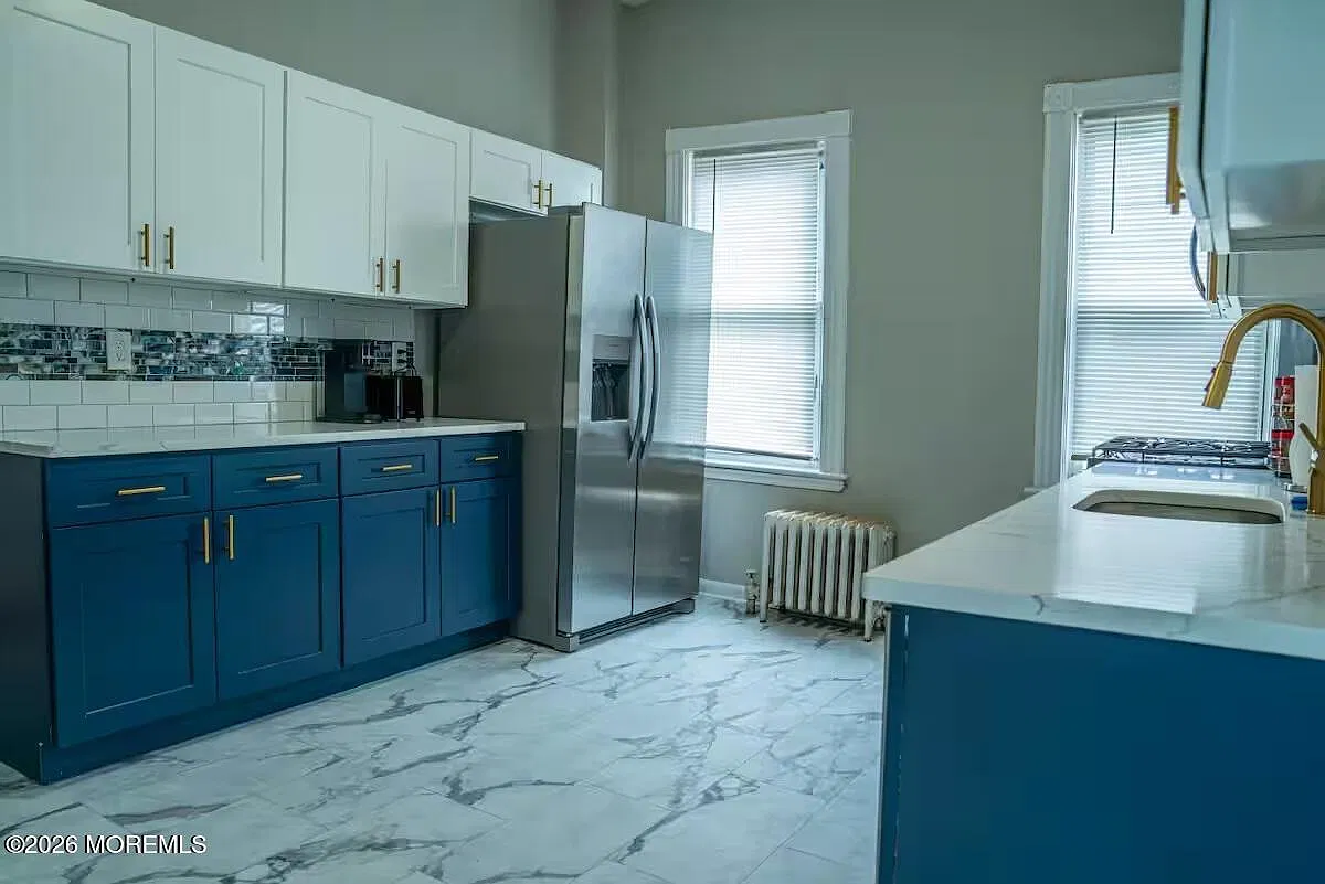 287 Westwood Ave — Photo 2