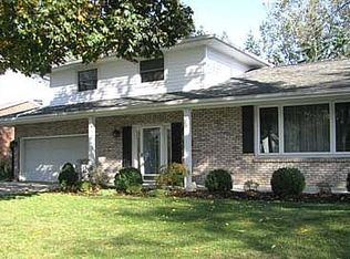 183 Parkhaven Dr, Amherst, NY 14228