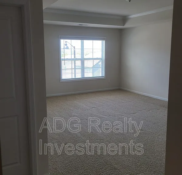 1577 Cambria Ct — Photo 10
