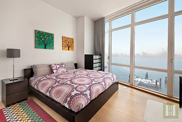 Rented by Halstead Real Estate | media 20