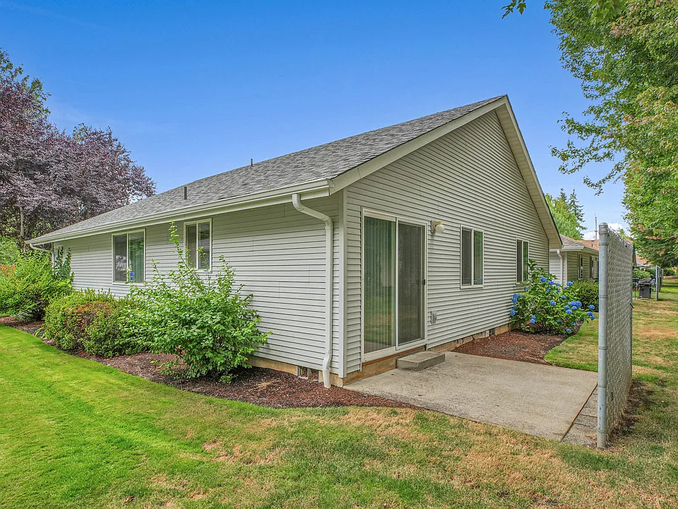 5210 Alpha St SE #5210