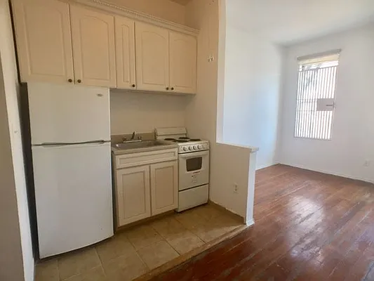 Rented by City Heights Realty | media 29