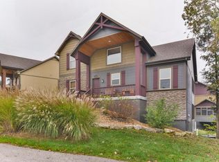 236 Streamside Dr, Hollister, MO 65672