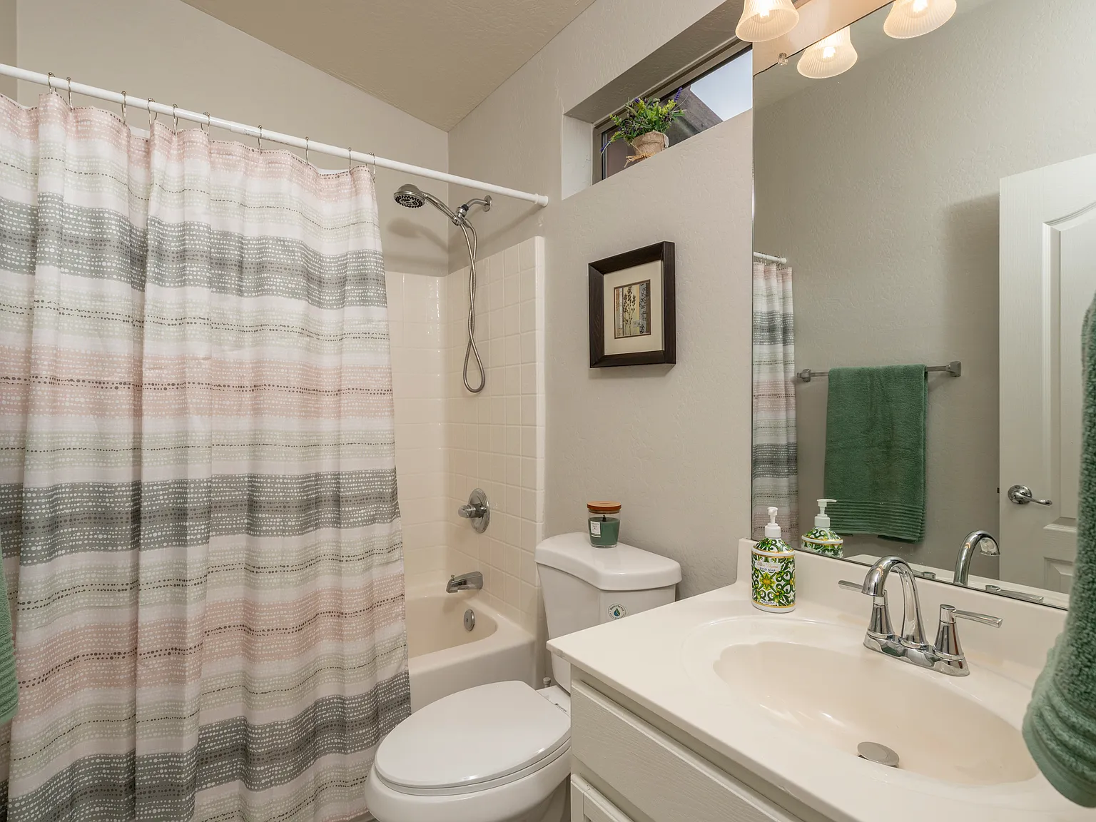 2250 East Deer Valley Rd - 41 — Photo 4