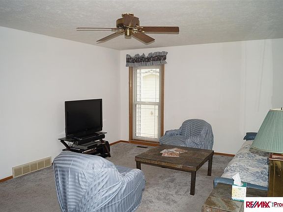 5th image of 16012 Franklin St