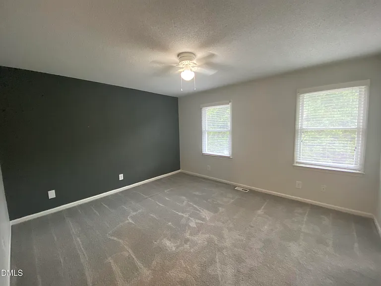 4036 Greenleaf St — Photo 16
