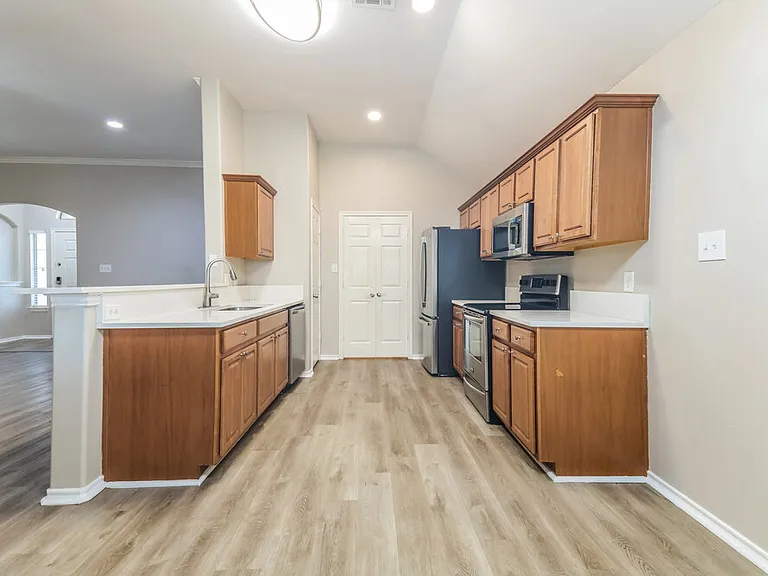 109 Magnolia St — Photo 8