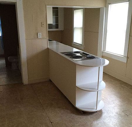 Kitchen with island cooktop