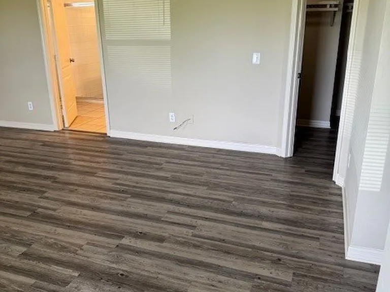 1017 NW 24th Ave — Photo 30
