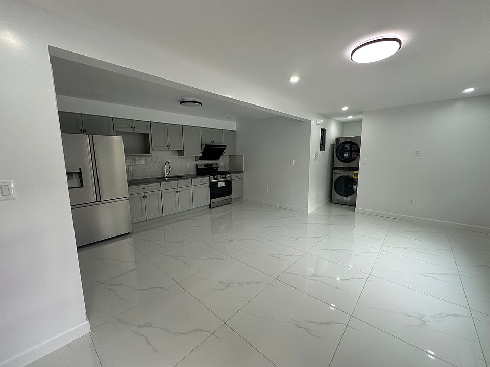 1st image of 21503 40th Ave #1F