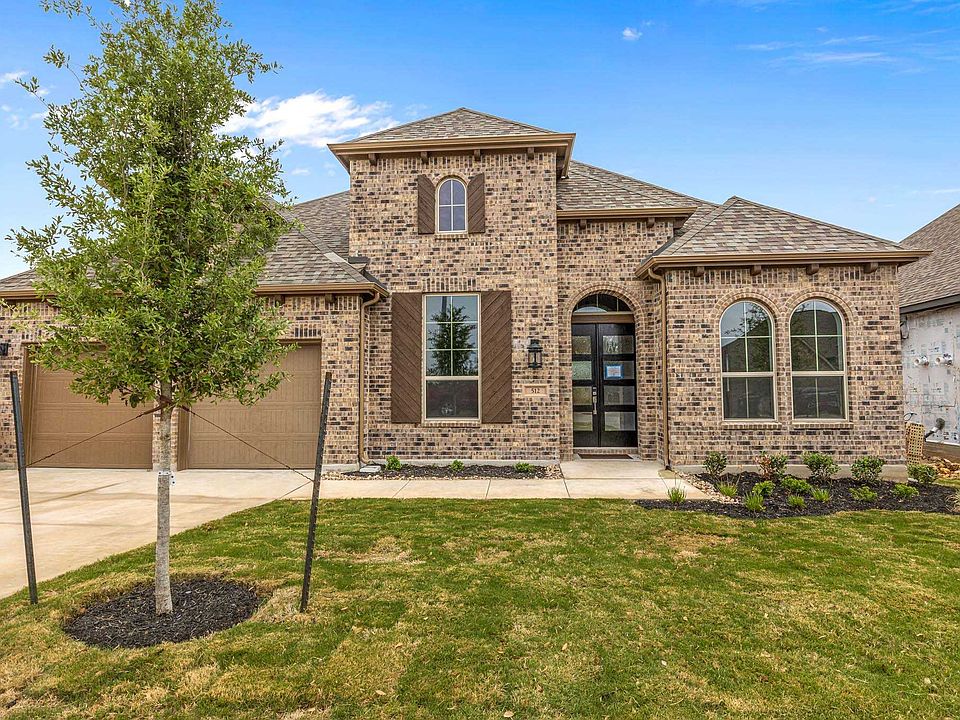 1st image of 512 Copper Sage Dr