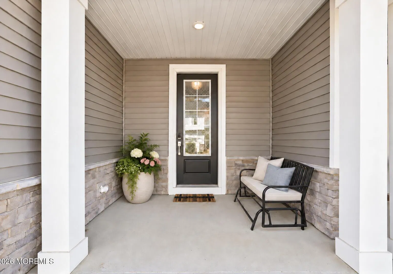 3 bed, 3.5 bath, 2875 sqft, $5,000 — Photo 3