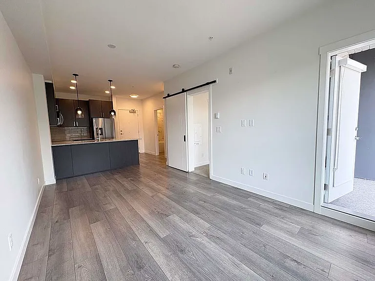 5504 Brydon Cres #203 — Photo 6
