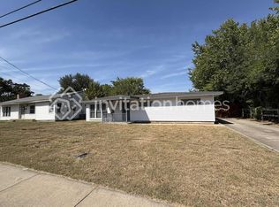 2437 W 4th St, Irving, TX 75060