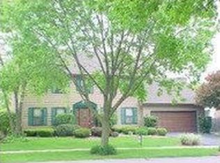 1365 Ginger Ln, Naperville, IL 60565