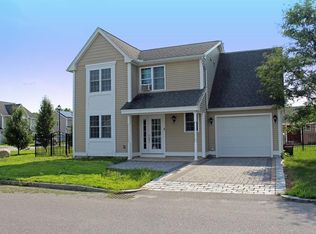 4 Murray Ln, Lowell, MA 01852