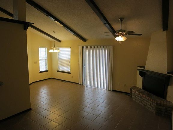 3rd image of 2278 Houston Ave