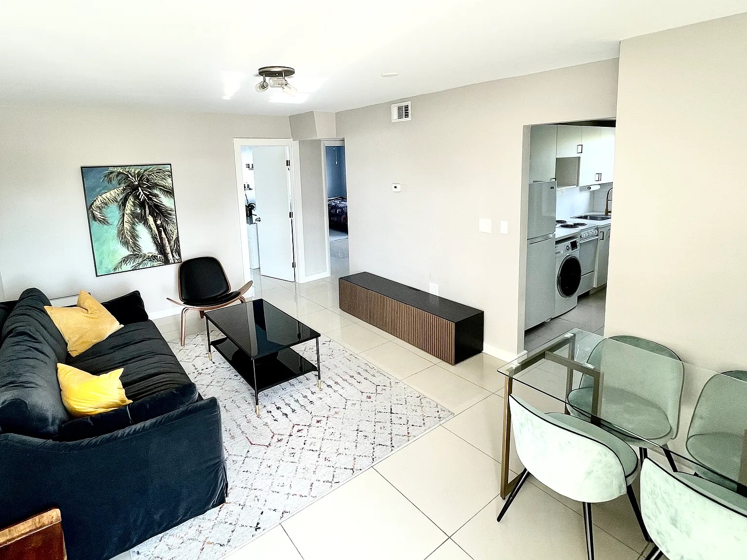 2 bed, 770 sqft, $3,450 — Photo 2