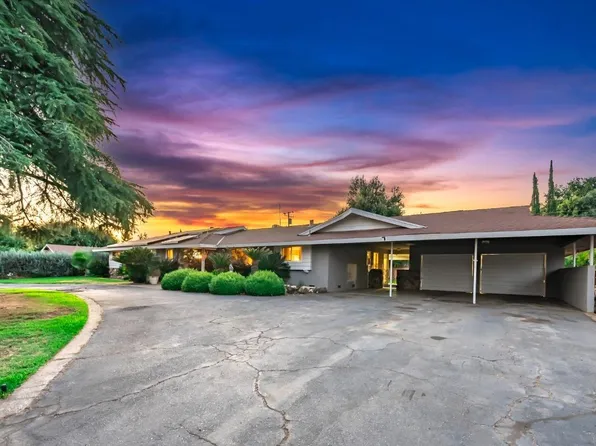 5863 E Parkside Dr, Fresno, CA 93727