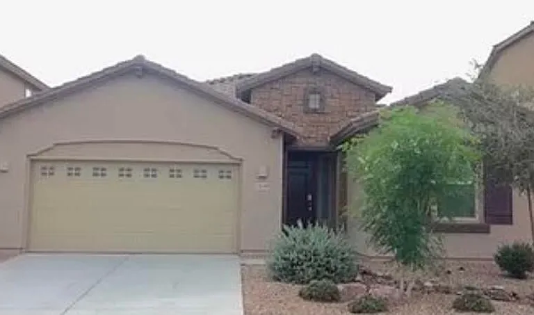 3549 E Apricot Ln — Photo 1