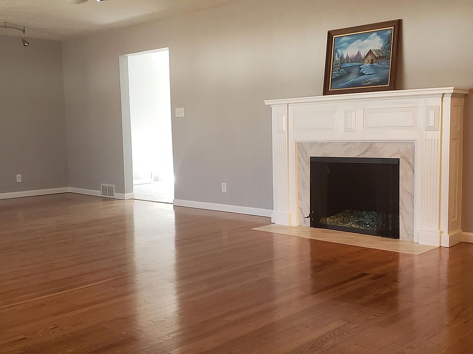 1st image of 1416 S Kentwood Ave