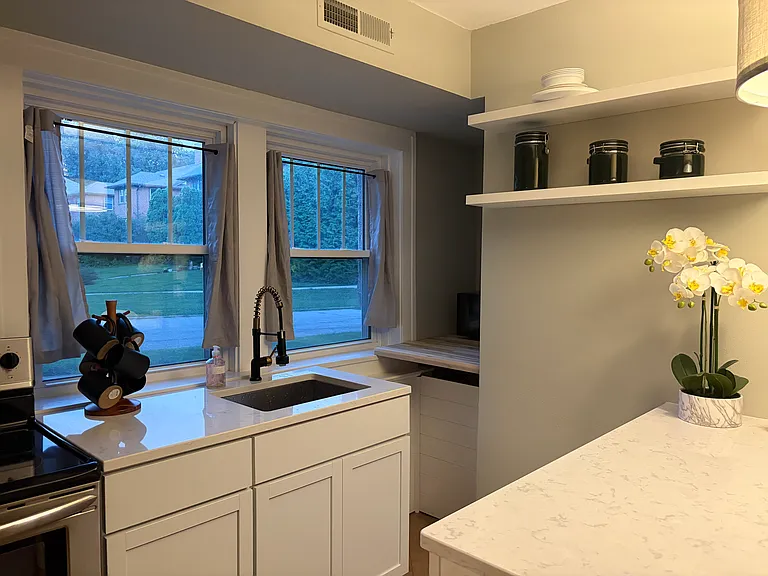 4000 University Ave #7 — Photo 45