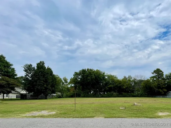 302 S Scott St, Fort Gibson, OK 74434