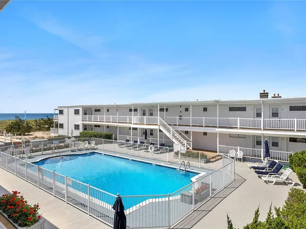 281 Dune #8A, Westhampton Beach, NY 11978