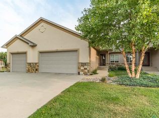 7919 S Copper Ridge Rd, Sioux Falls, SD 57108