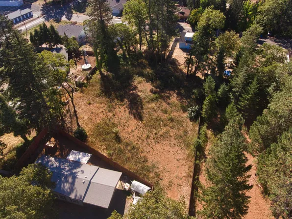 363 Caves Hwy, Cave Junction, OR 97523