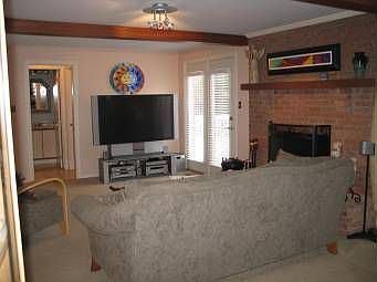 3rd image of 424 Cadberry Ct