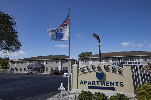 Citadel Apartments of Sarasota — Photo 19