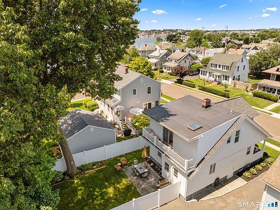 3rd image of 10 Marion Avenue