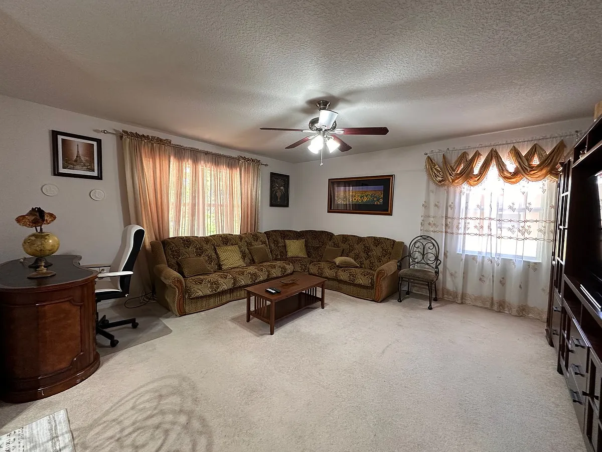 Building Photo - 4600 E Moody Blvd #8M
