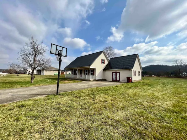 133 Mars St, Greenup, KY 41144