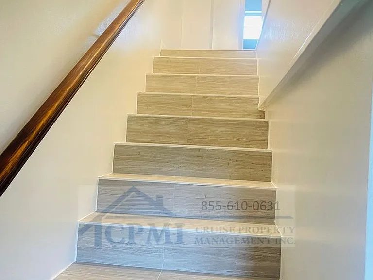 Ocean House - 360 Fiesta Ave Jupiter, FL 33469 — Photo 15