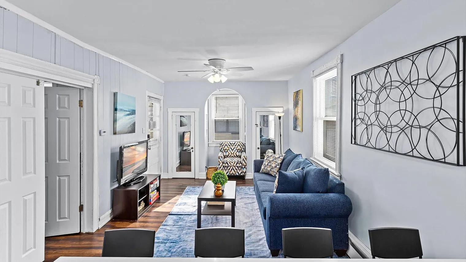 1 bed, 1.0 bath, 645 sqft, $3,086 — Photo 1